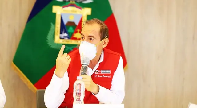 Ministro de Defensa, Walter Martos.