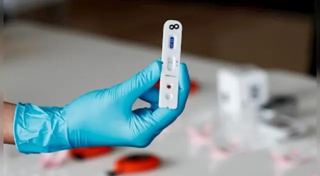 Las autoridades sanitarias aprobaron los test en humanos en 200 voluntarios de 18 a 55 años . Las autoridades sanitarias aprobaron los test en humanos en 200 voluntarios de 18 a 55 años .