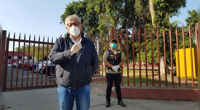 Alcalde Víctor Saldedo manifestó que no autorizará la licencia de funcionamiento en caso se persista en traslardar La Parada a su distrito.