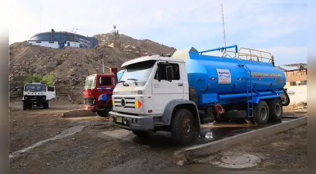 Sedapal abastece de agua gratuita en la Villa Panamericana Sedapal abastece de agua gratuita en la Villa Panamericana