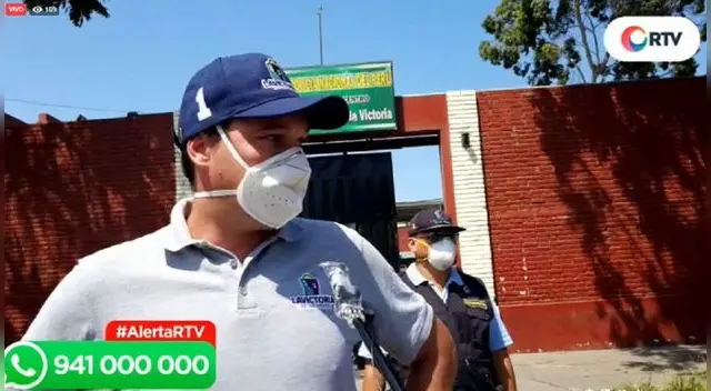 Alcalde de La Victoria, Goerge Forsyth destacó salió de la ceremonia emeocionalmente conmovido por la muerte un efectivo policial por Covid-19.