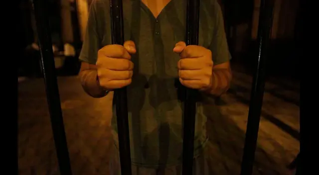 En junio del 2018 fue capturado tras ser acusado de robar motos junto a otro cómplice en Cajamarca. En junio del 2018 fue capturado tras ser acusado de robar motos junto a otro cómplice en Cajamarca.