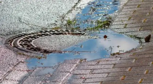 El agua no potable será analizada y podría ser de utilidad en el control de la pandemia de coronavirus en Italia. El agua no potable será analizada y podría ser de utilidad en el control de la pandemia de coronavirus en Italia.