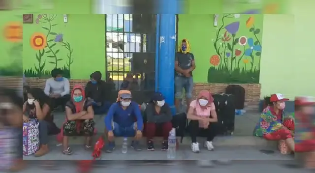 Familias varadas en Santa Rosa. Familias varadas en Santa Rosa.