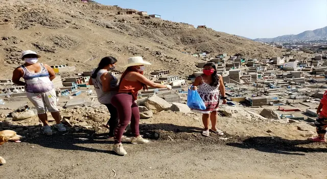 Demostró toda su solidaridad. Demostró toda su solidaridad.