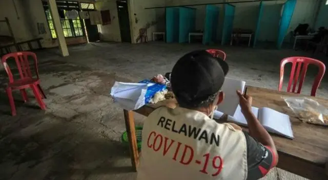 La casas embrujadas han sido acondicionadas con camas y algunos muebles.