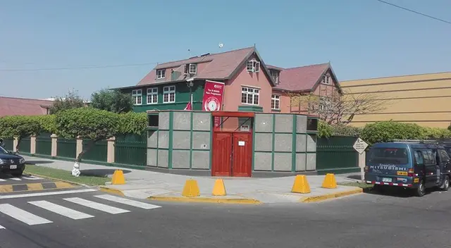 Colegio de mujeres en San Miguel.
