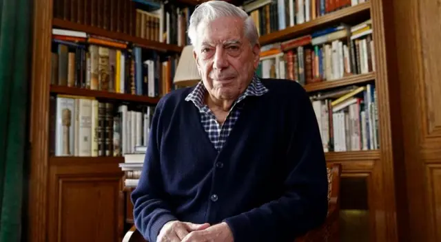 Mario Vargas Llosa firma un documento junto a otros líderes sobre el coronavirus. Mario Vargas Llosa firma un documento junto a otros líderes sobre el coronavirus.