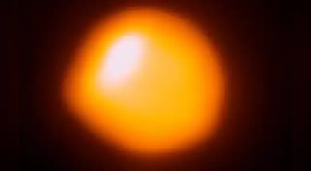 En diciembre, la estrella alcanzó un mínimo de su brillo en toda la historia. En diciembre, la estrella alcanzó un mínimo de su brillo en toda la historia.