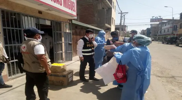 Ministerio Público clausuró farmacias por venta de mascarillas del MINSA Ministerio Público clausuró farmacias por venta de mascarillas del MINSA