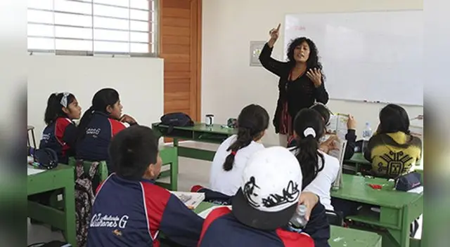 Titular del Ministerio de Educación, Martín Benavides, resaltó el trabajo de los profesores con la nueva herramienta de Aprendo en Casa. Titular del Ministerio de Educación, Martín Benavides, resaltó el trabajo de los profesores con la nueva herramienta de Aprendo en Casa.