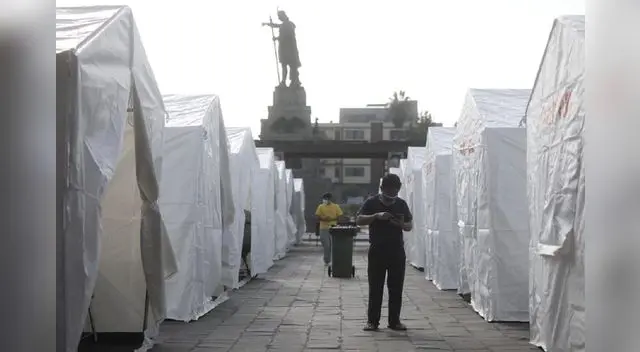 Cerca de 400 ciudadanos varados son beneficiados con la instalación de estas carpas.