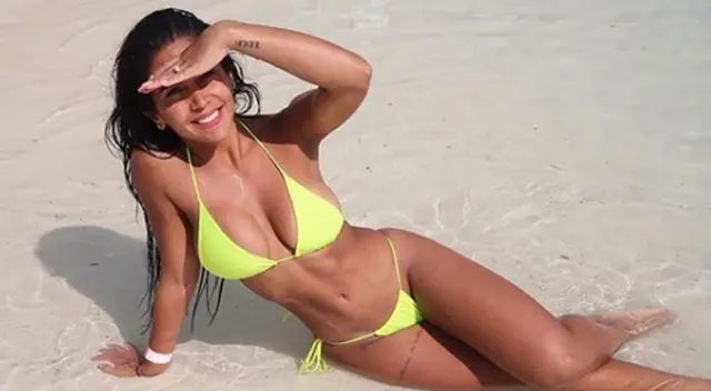 La modelo no dudó en darles un susto a sus fans en sus redes sociales.