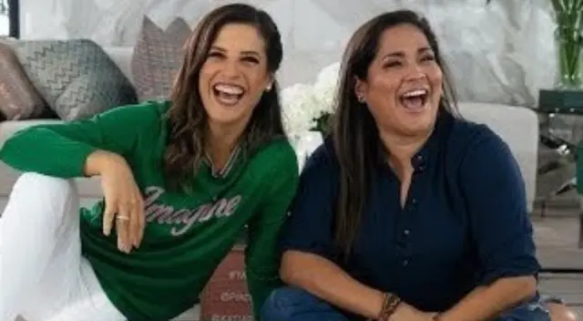 Ambas realizaron divertidos pasos de baile imitando al reguetonero.