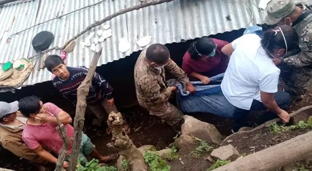 Auxilian a mujer que dio a luz en Piura.