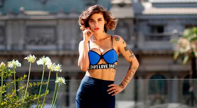 Angie Jibaja muestra cómo le curan las heridas. Angie Jibaja muestra cómo le curan las heridas.