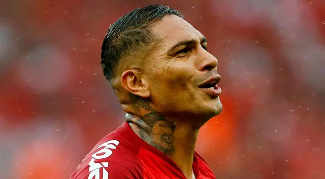 Paolo Guerrero sufre recorte salarial; lo mismo le pasó a Jefferson Farfán.