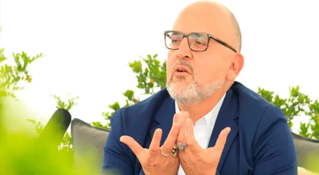 Beto Ortiz es criticado al comparar a los presos con personajes ilustres. Beto Ortiz es criticado al comparar a los presos con personajes ilustres.