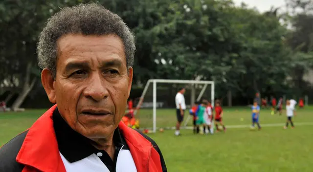 El hijo de Héctor Chumpitaz contó que haces 4 días su padre comenzó con a sentir los síntomas.