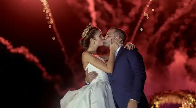 Laura Spoya sorprende bailando 'perreo' con su esposo. Laura Spoya sorprende bailando 'perreo' con su esposo.