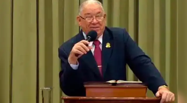 El pastor se reúne con sus seguidores vía Zoom y YouTube pagando entre 30 y 100 soles.