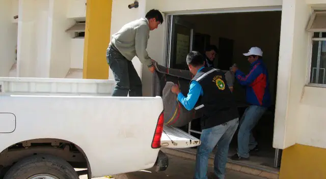 Mujer fallece de un infarto al ver llegar a la policía Mujer fallece de un infarto al ver llegar a la policía