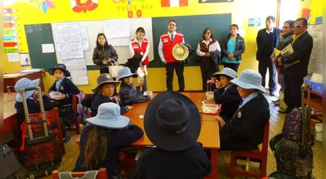 La Gerencia Regional de Educación en Arequipa suspende el programa de Qali Warma porque se debe resguardar la salud y la seguridad de los padres que son parte de los comités alimentación escolar La Gerencia Regional de Educación en Arequipa suspende el programa de Qali Warma porque se debe resguardar la salud y la seguridad de los padres que son parte de los comités alimentación escolar