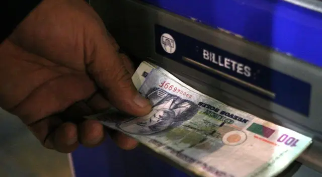 70% de familias peruanas se verán beneficiadas con el bono. 70% de familias peruanas se verán beneficiadas con el bono.