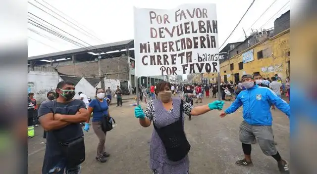 Comerciantes de La Paradita piden recuperar su mercadería que está decomisada. Comerciantes de La Paradita piden recuperar su mercadería que está decomisada.
