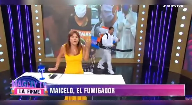 Jonathan Maicelo ingresa a fumigar el set de Magaly Medina. Jonathan Maicelo ingresa a fumigar el set de Magaly Medina.