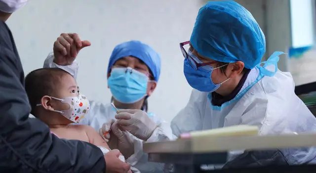 A fines de abril, el Servicio Nacional de Salud británico (NHS) alertó sobre casos de esta misteriosa enfermedad. A fines de abril, el Servicio Nacional de Salud británico (NHS) alertó sobre casos de esta misteriosa enfermedad.