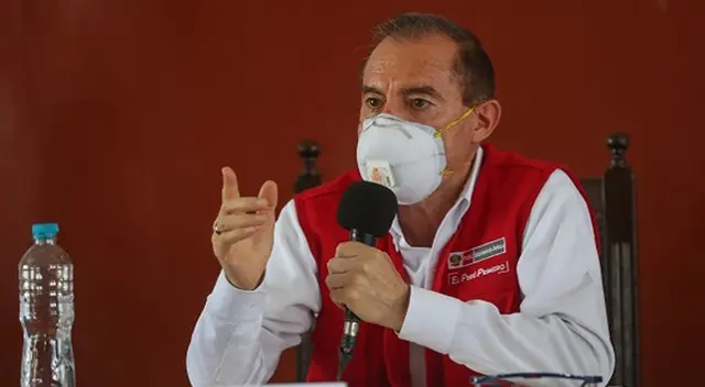 Ministro de Defensa en Mesa Redonda.