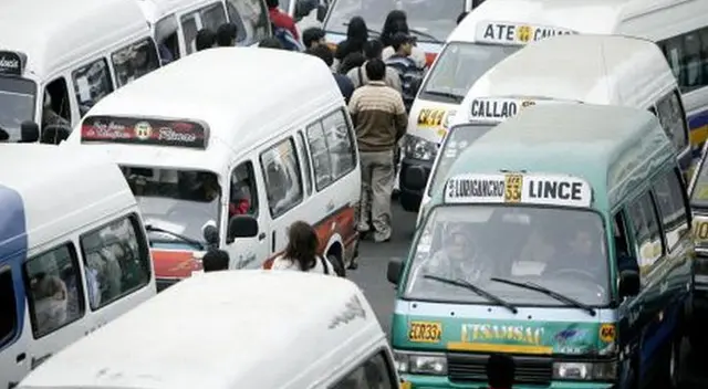 Maguiña recomendó levantar parcialmente la cuarentena. Maguiña recomendó levantar parcialmente la cuarentena.