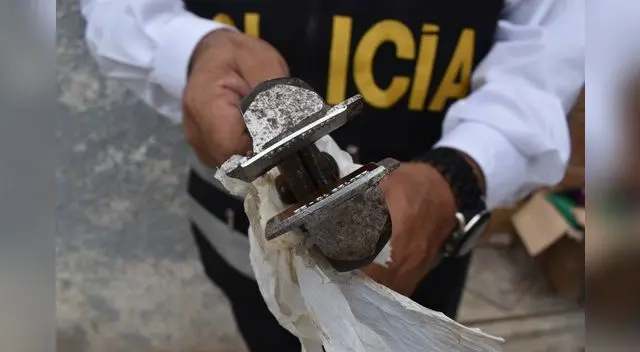 En la intervención en la vivienda se halló varias cajas de medicamentos e insumos médicos. En la intervención en la vivienda se halló varias cajas de medicamentos e insumos médicos.