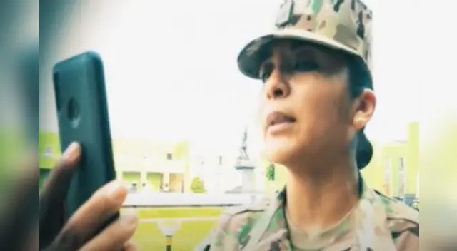 La madre señaló sentirse orgullosa de su hija por seguir sus pasos como militar del Ejército Peruano.