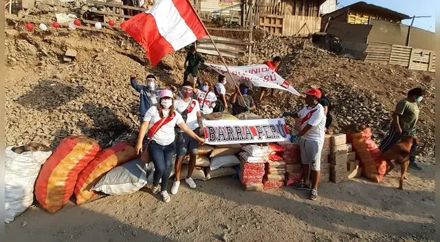 Las barras de la selección brindan ayuda a los más necesitados.