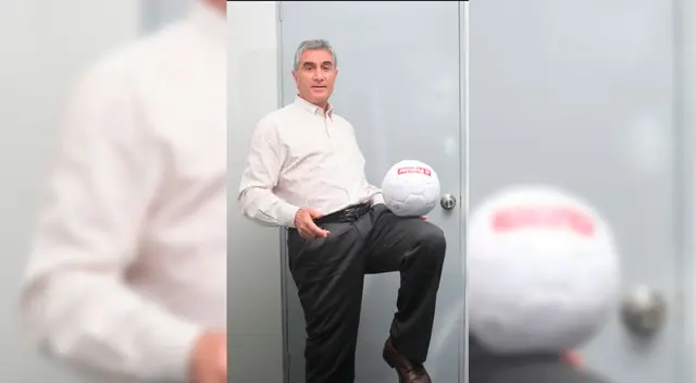 Juan Carlos Oblitas dice que apenas sale a la calle y que extraña a sus nietos.