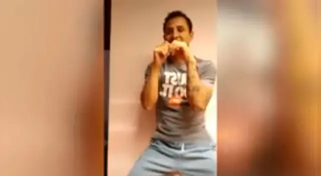 Yoshimar Yotún se coronó en el fútbol peruano con el Sporting Cristal de Roberto Mosquera. Yoshimar Yotún se coronó en el fútbol peruano con el Sporting Cristal de Roberto Mosquera.