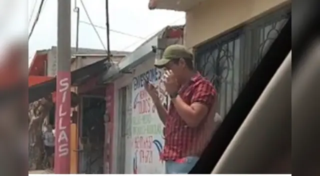 El hombre nunca pensó que iba a destruir su matrimonio en cuestión de segundos. El hombre nunca pensó que iba a destruir su matrimonio en cuestión de segundos.