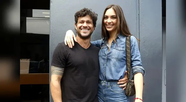 Yaco Eskenazi confiesa que tiene que pedir permiso a Gisela Valcárcel. Yaco Eskenazi confiesa que tiene que pedir permiso a Gisela Valcárcel.