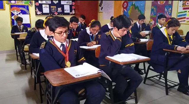 Conoce cómo realizar el cambio de colegio. Conoce cómo realizar el cambio de colegio.