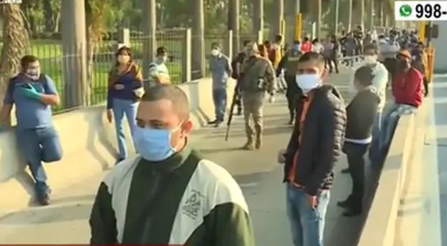 Decenas de personas son intervenidas por no tener pase laboral. Decenas de personas son intervenidas por no tener pase laboral.