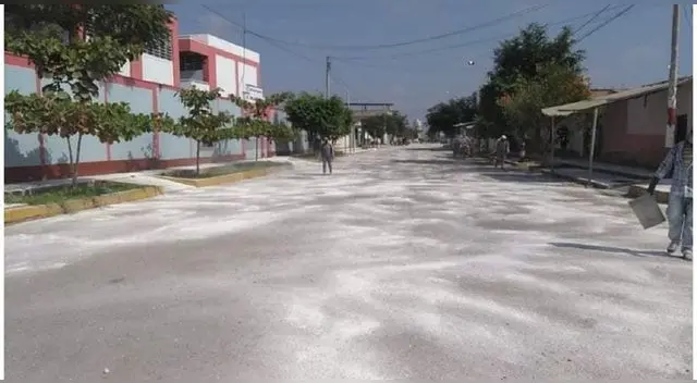 Un vecinos de la zona del distrito de Pacanga donó 15 sacos de cal. Un vecinos de la zona del distrito de Pacanga donó 15 sacos de cal.