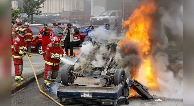 Cuerpo de Bomberos Voluntarios informó que aproximadamente a la fecha son 4.000 los choques y volcaduras de vehículos.