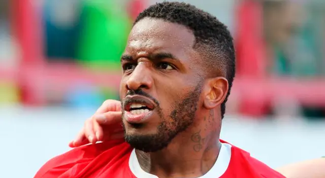Jefferson Farfán contrajo el COVID-19.