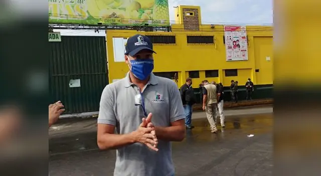 El alcalde George Forsyth estuvo supervisando el trabajo de desifección en el mercado de Frutas. El alcalde George Forsyth estuvo supervisando el trabajo de desifección en el mercado de Frutas.