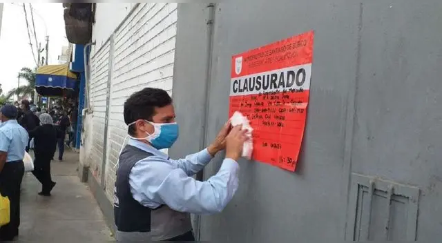 En el mercado Jorge Chávez no se cumplia el distanciamiento social para prevenir contagios del Covid-19.