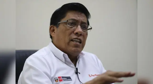 El premier antes de enrumbar a Loreto señaló que el Ejecutivo no tiene "ningún interés en estar amañando cifras" del coronavirus. El premier antes de enrumbar a Loreto señaló que el Ejecutivo no tiene "ningún interés en estar amañando cifras" del coronavirus.