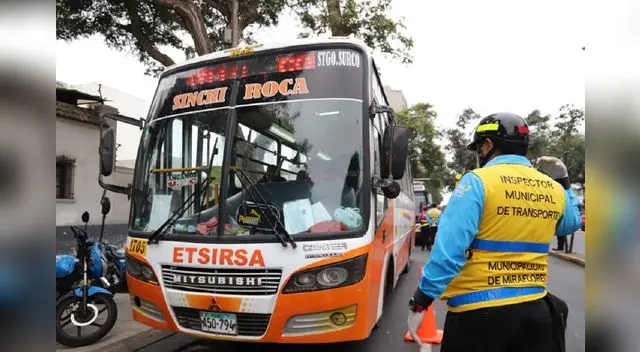 Los vehículos deben cumplir el aforo y espacios señalizados en los paraderos.
