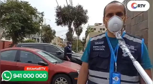 Vecinos avisaron a la Municipalidad de San Miguel de que había en la calle una cantidad de pruebas rápidas de Covid-19. Vecinos avisaron a la Municipalidad de San Miguel de que había en la calle una cantidad de pruebas rápidas de Covid-19.